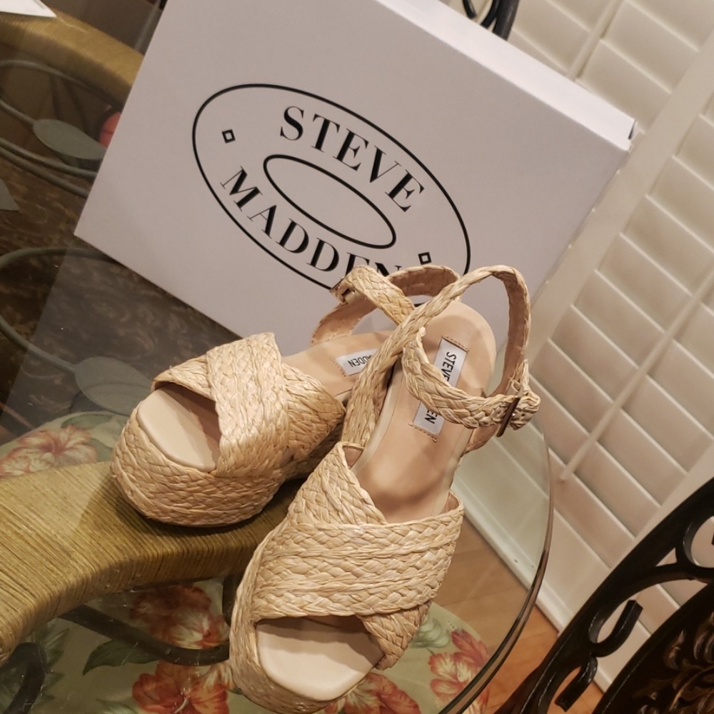Steve Madden Pam Raffia Sandal - Picture 8 of 8